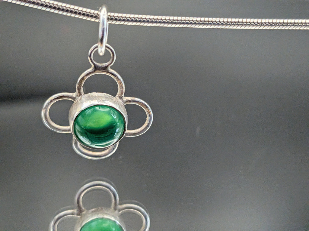 Quatrefoil pendant