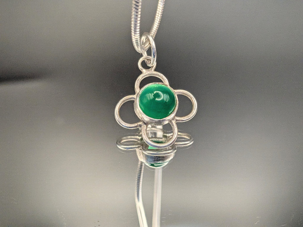Quatrefoil pendant