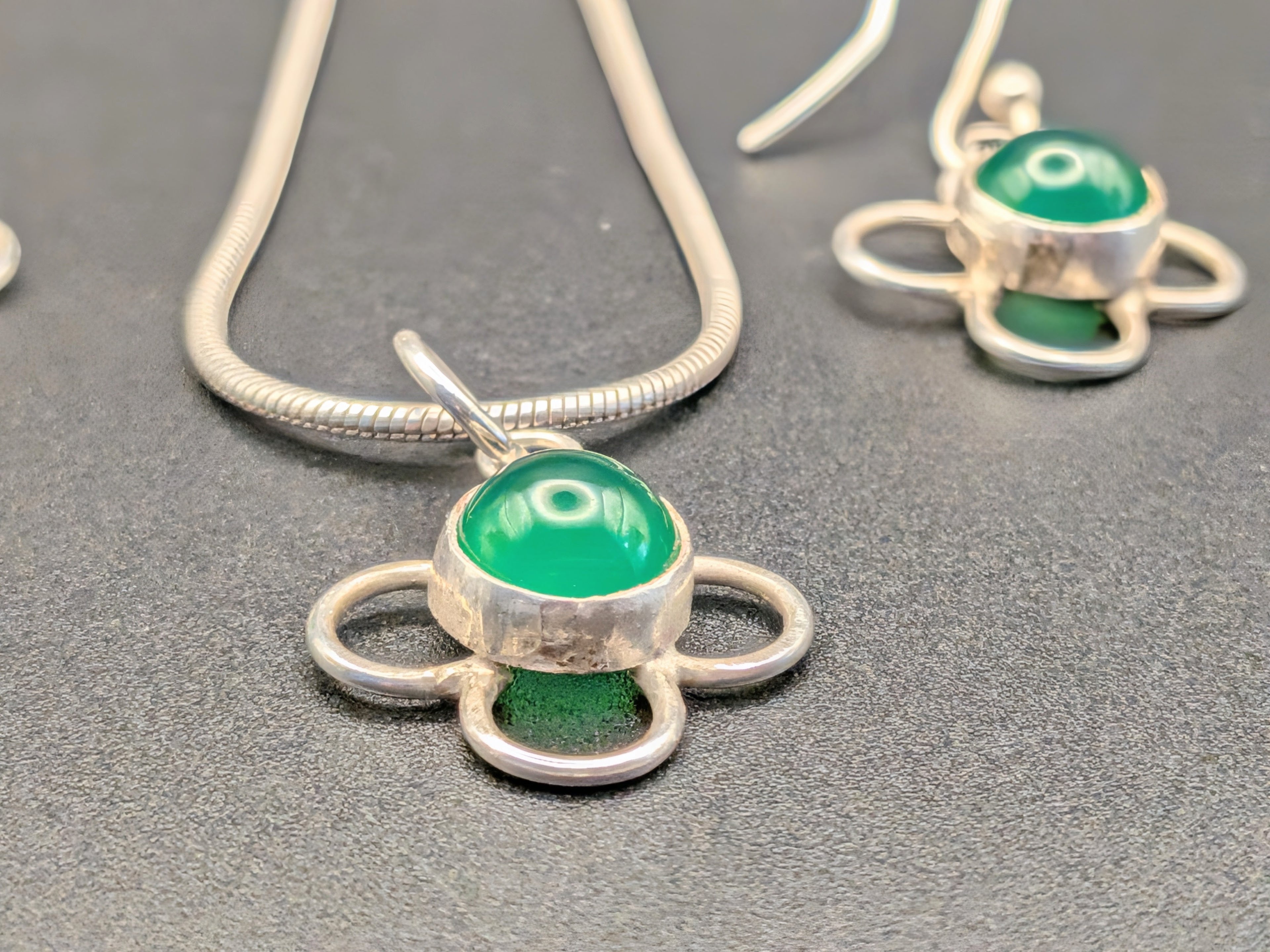 Quatrefoil pendant