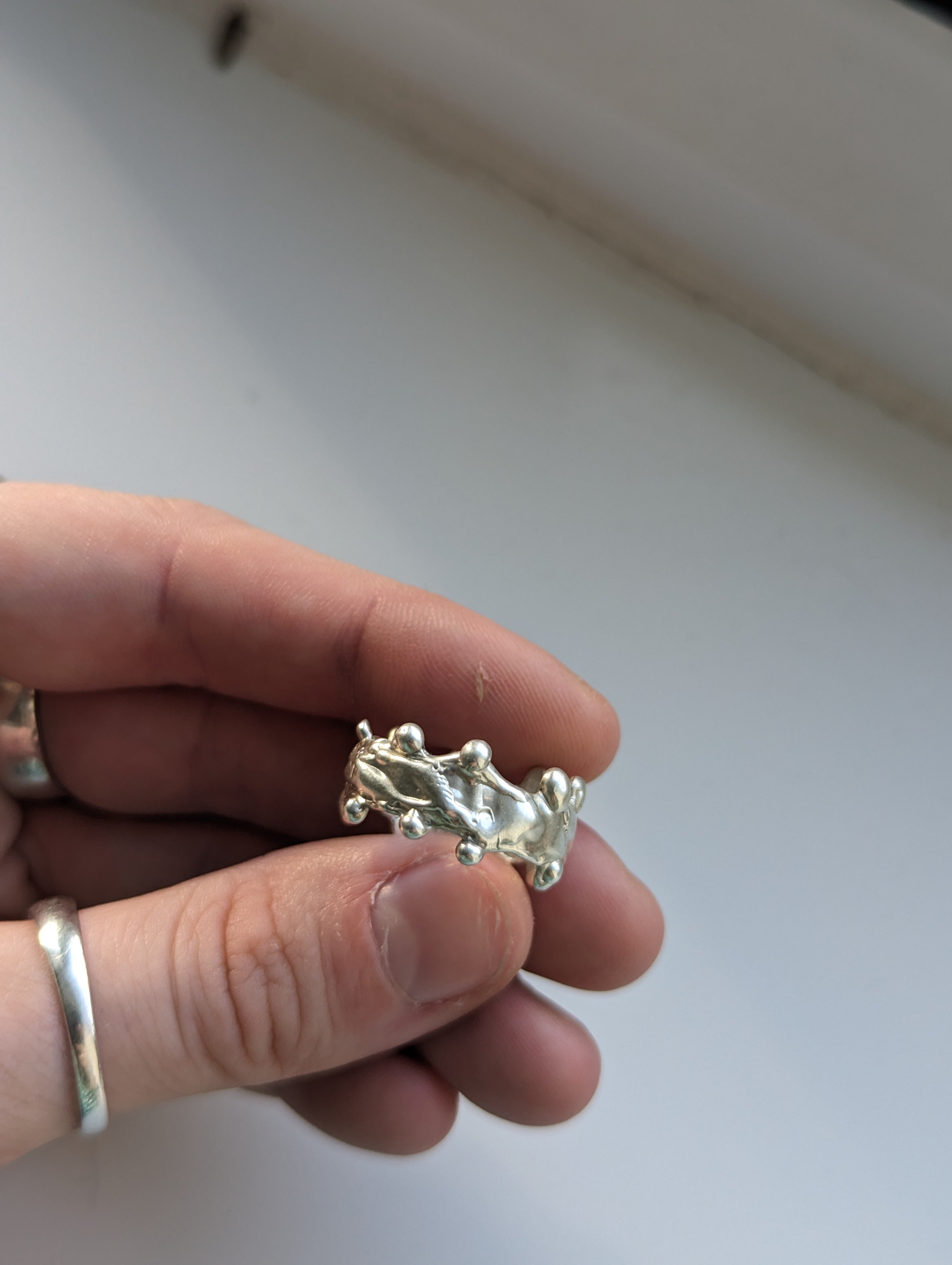 Round peridot sterling silver blobby ring