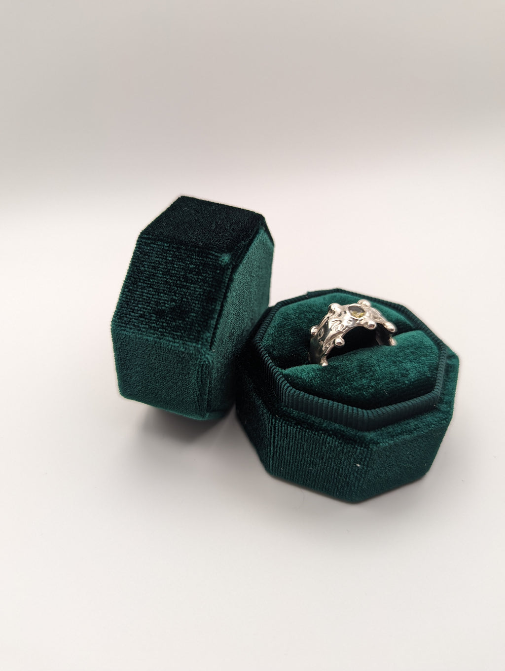 Round peridot sterling silver blobby ring