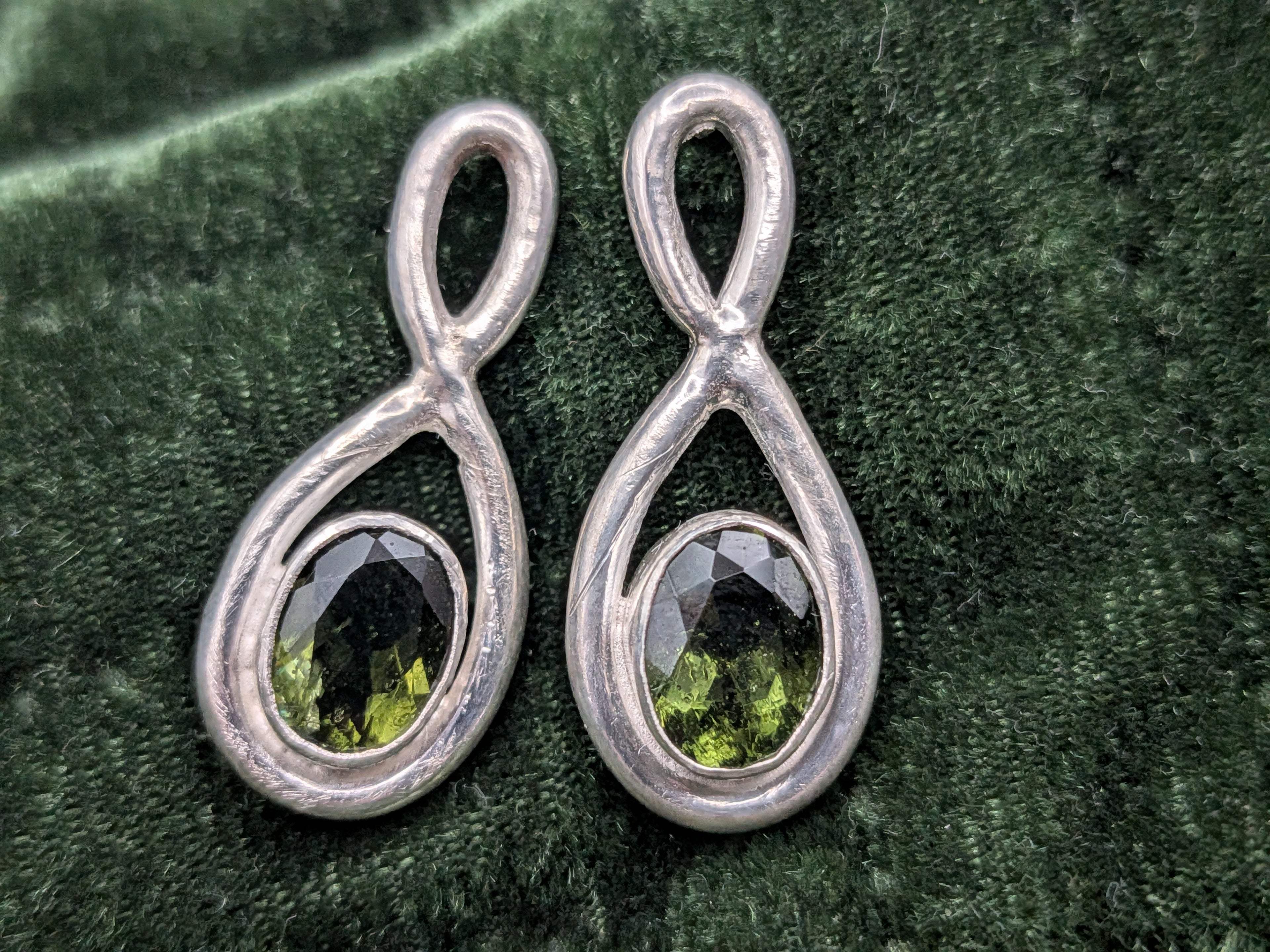 Sterling moldovite studs