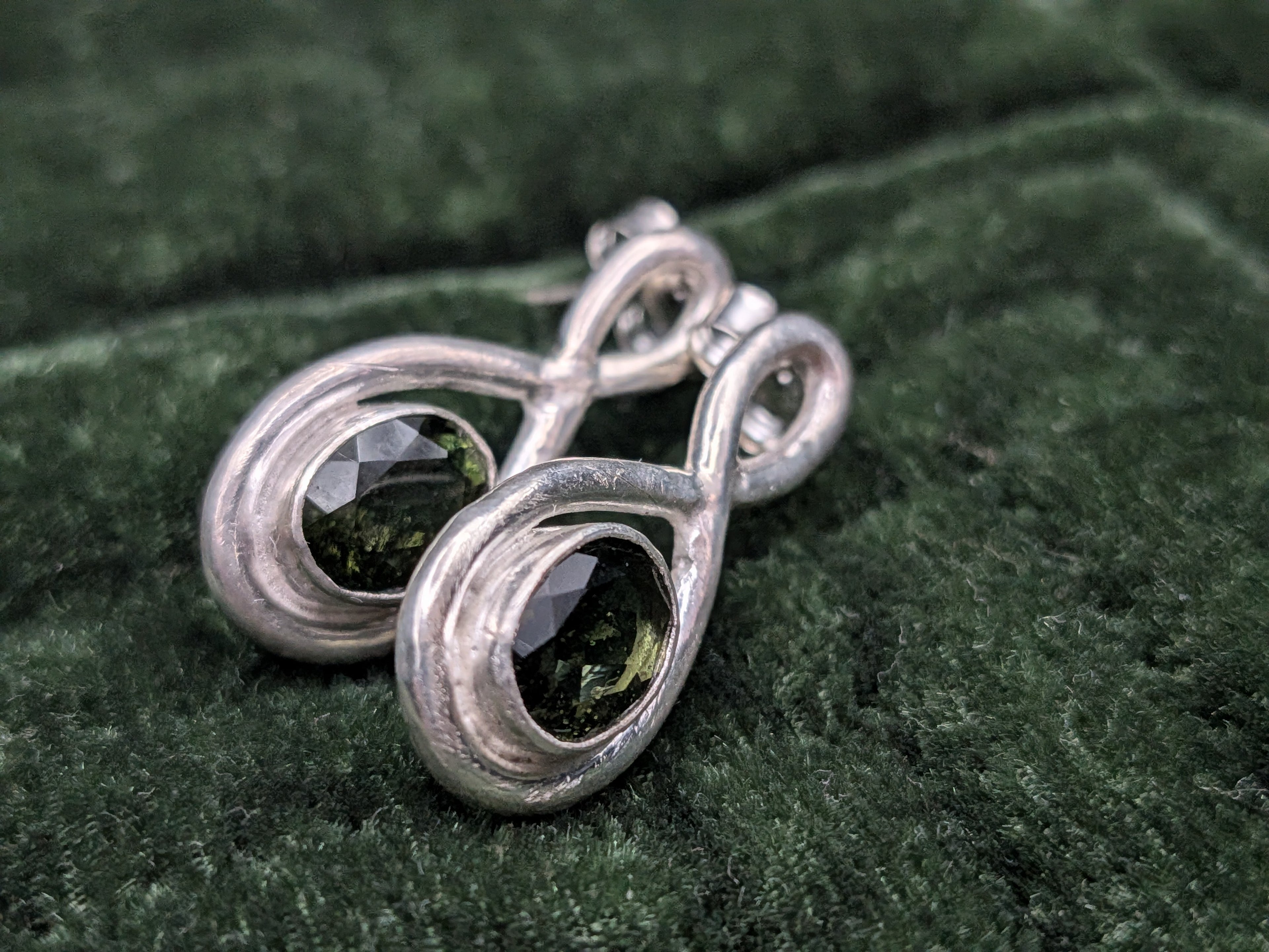 Sterling moldovite studs